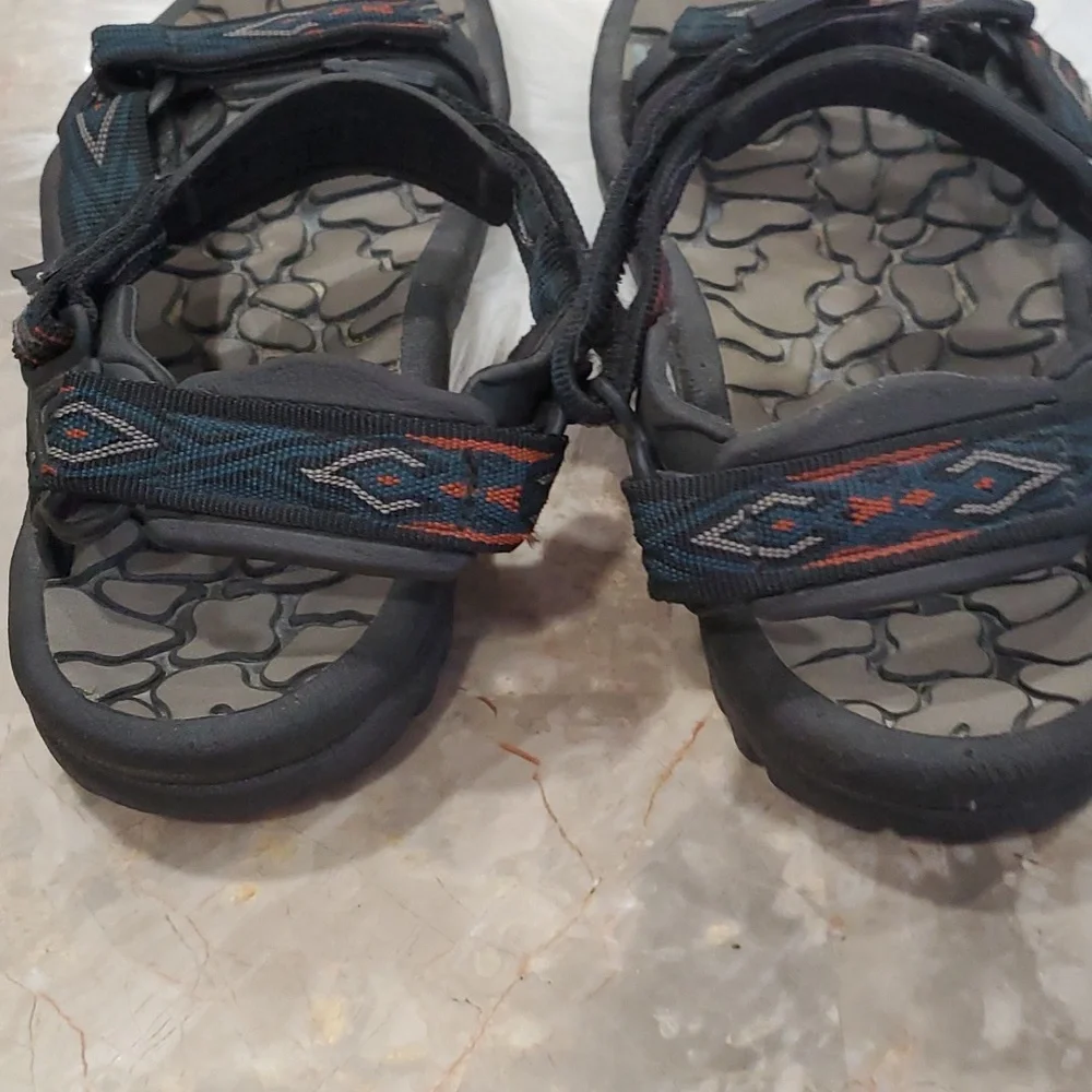Teva black sandals size 9 - Picture 5 of 12